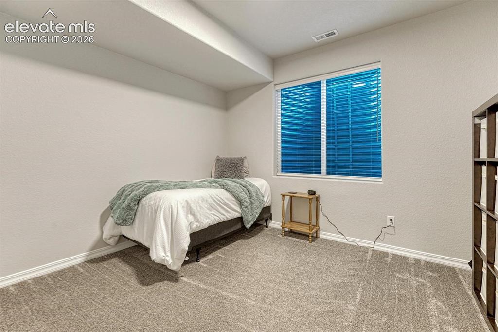 Image 35 of 48: Bedroom