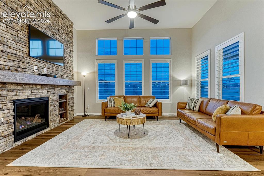 Image 6 of 48: Living Room
