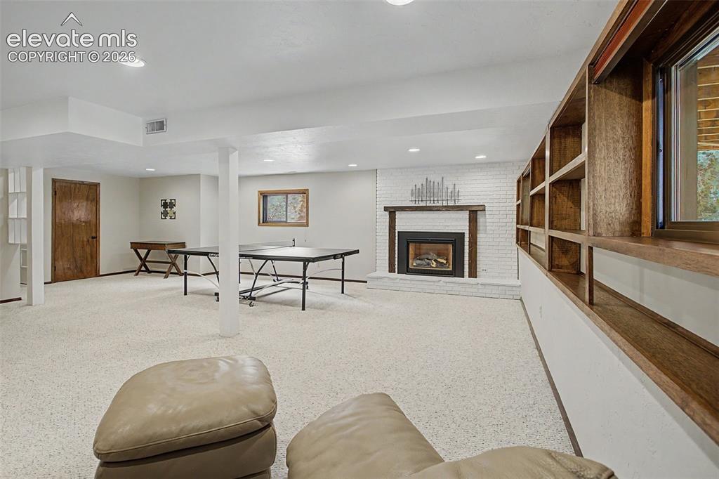 Image 4 of 49: Family Room