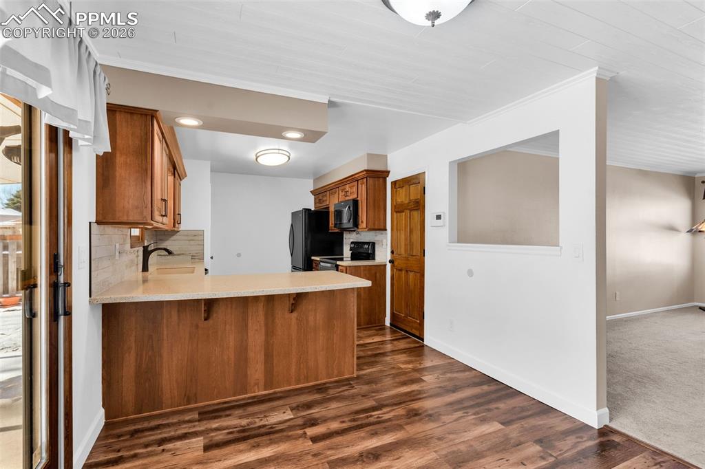 Image 15 of 50: No Description Available