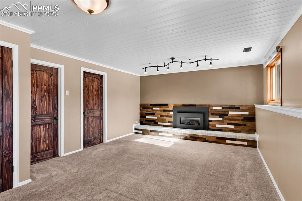 Image 20 of 50: No Description Available