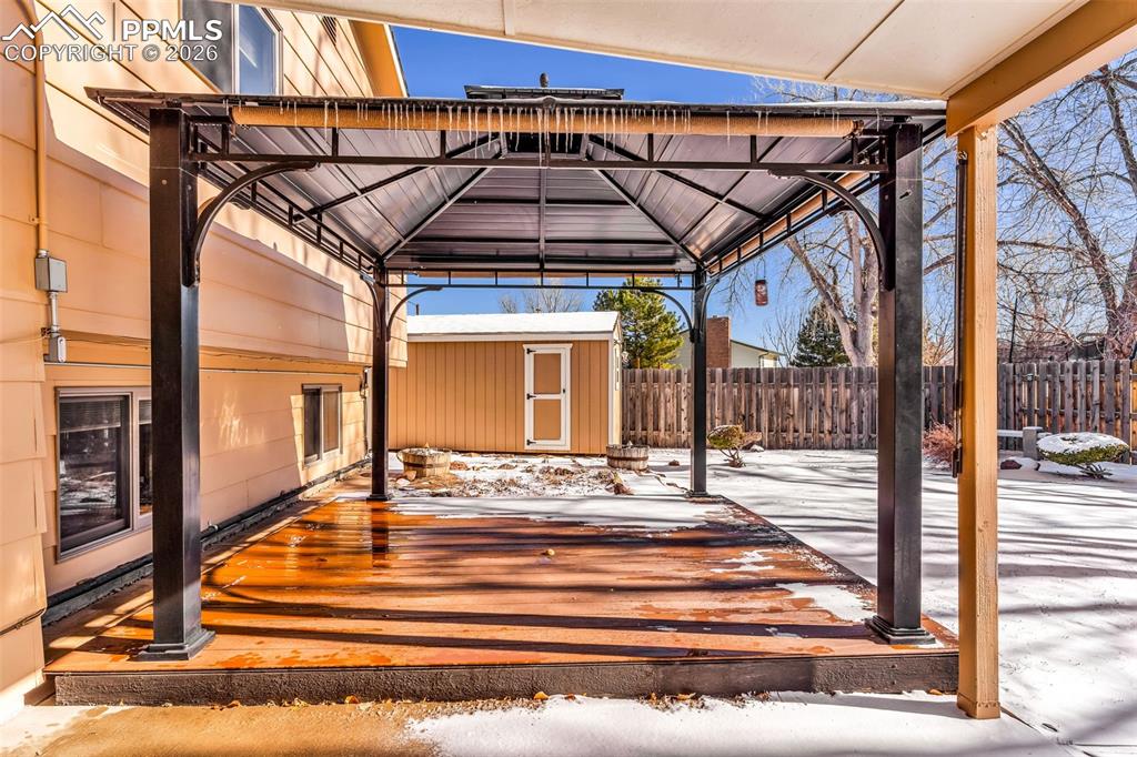 Image 42 of 50: No Description Available