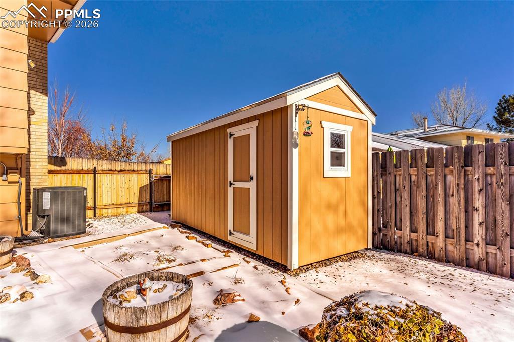 Image 48 of 50: No Description Available