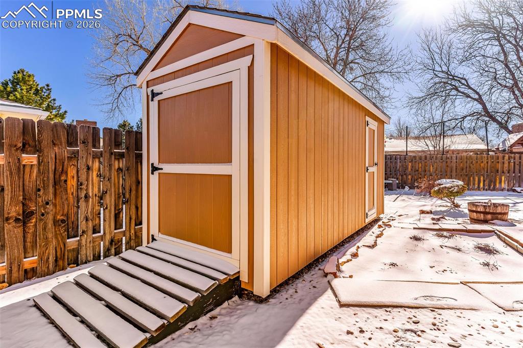 Image 49 of 50: No Description Available