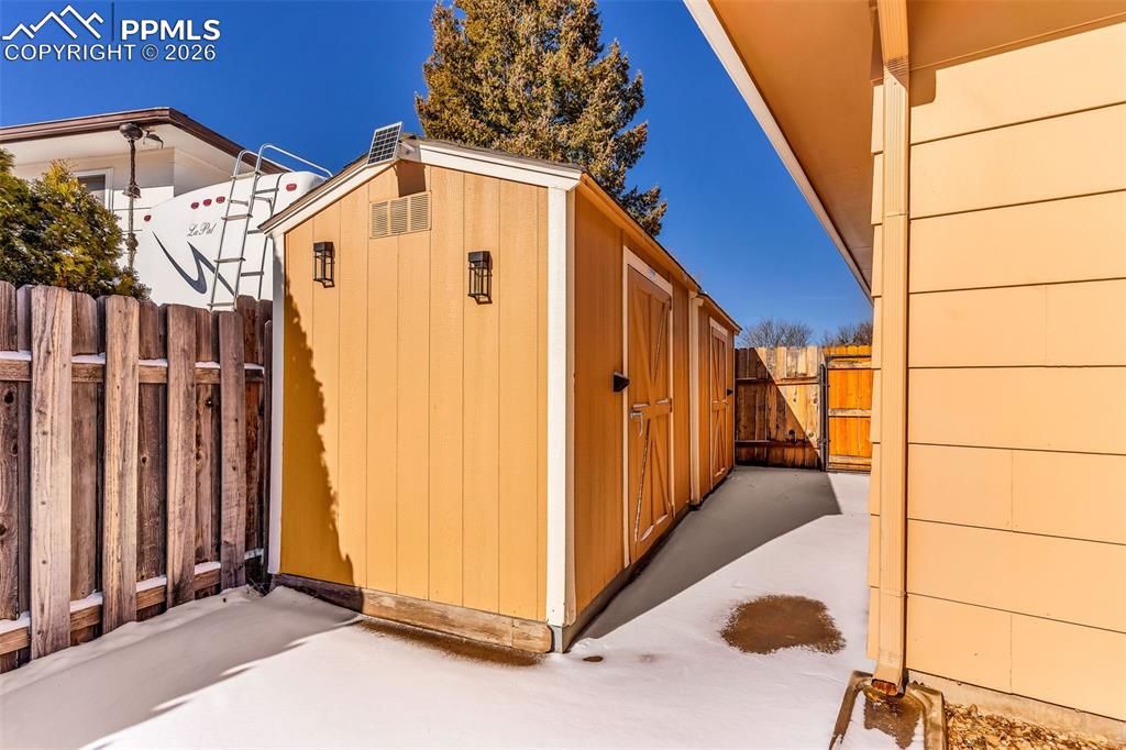 Image 50 of 50: No Description Available