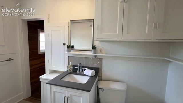 Image 23 of 45: Bathroom