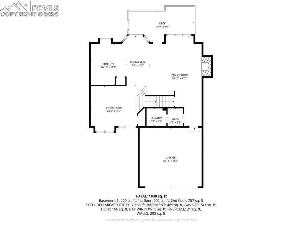 Image 29 of 32: View of room layout