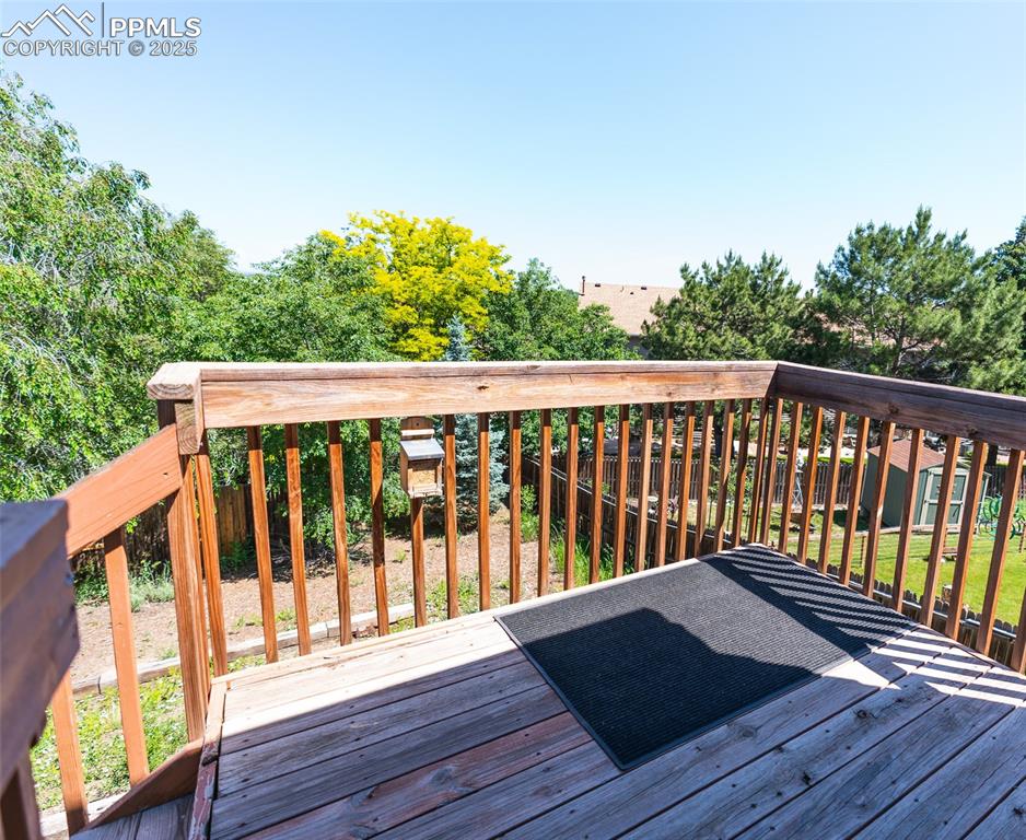 Image 15 of 33: Deck