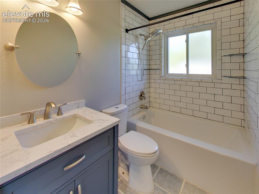 Image 17 of 32: Bathroom main level