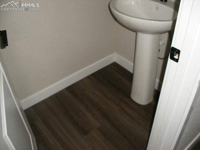 Image 26 of 43: Bathroom