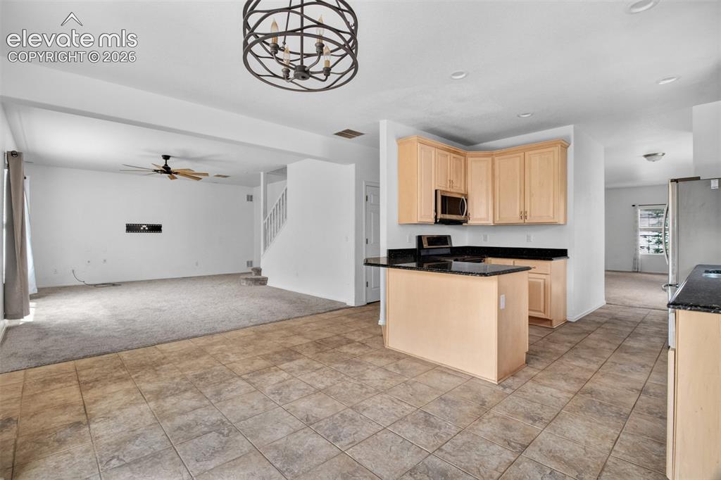 Image 5 of 16: Kitchen