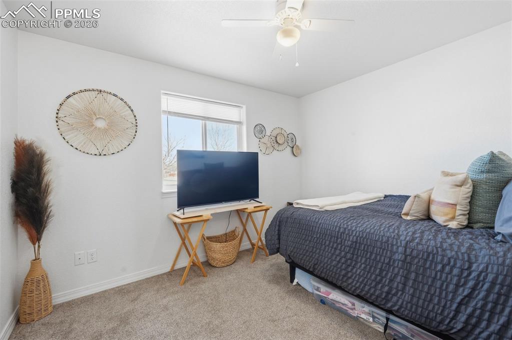 Image 12 of 22: Bedroom