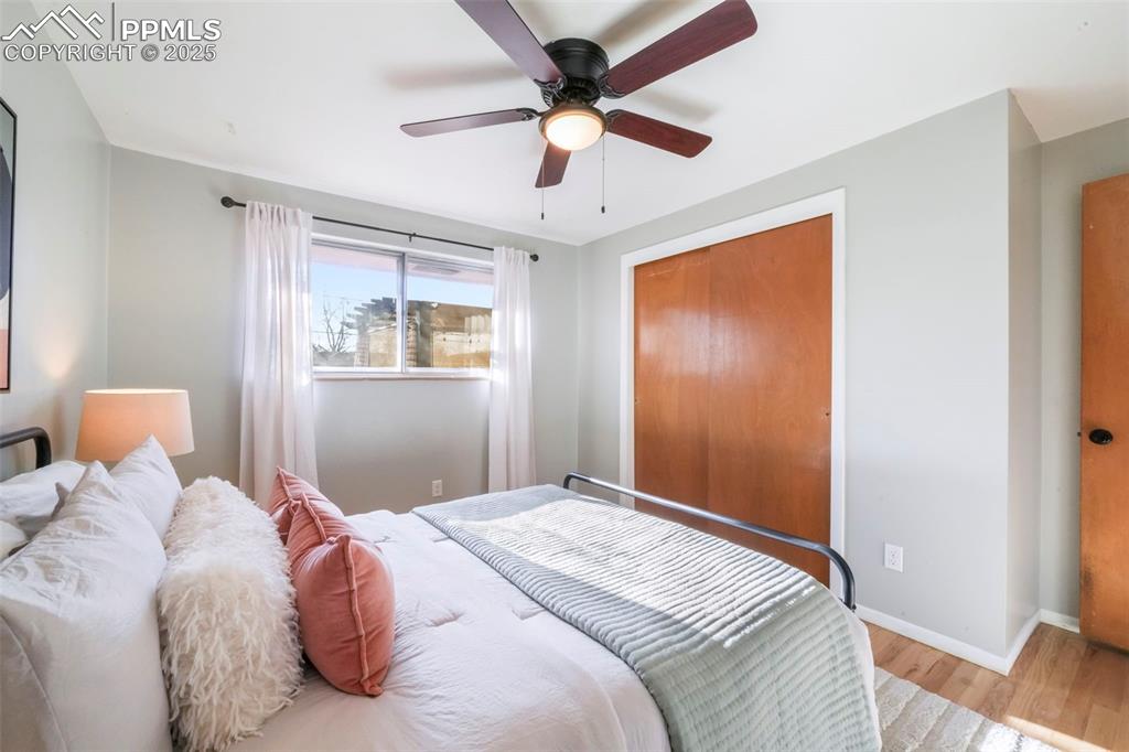 Image 23 of 50: Master Bedroom