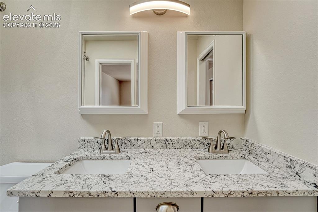 Image 5 of 47: Bathroom