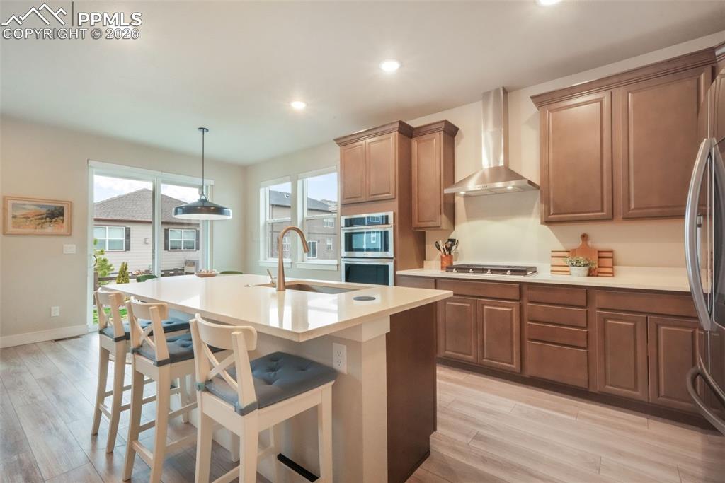 Image 18 of 50: Kitchen