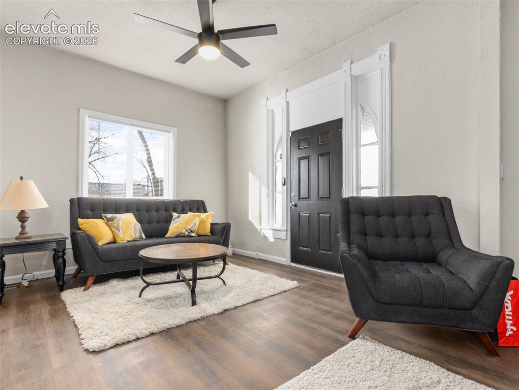 Image 6 of 35: Living Room