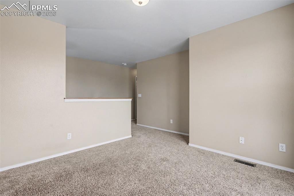 Image 12 of 30: Loft