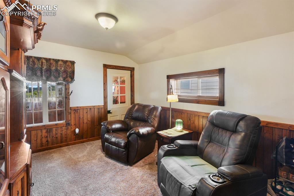 Image 10 of 20: Living Room