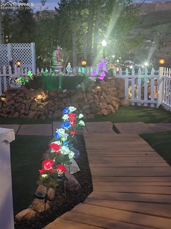 Image 20 of 20: water feature