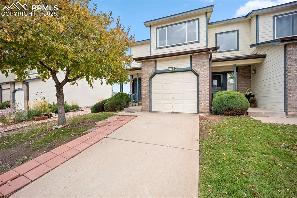 Image 3 of 33: Single Car attached Garage