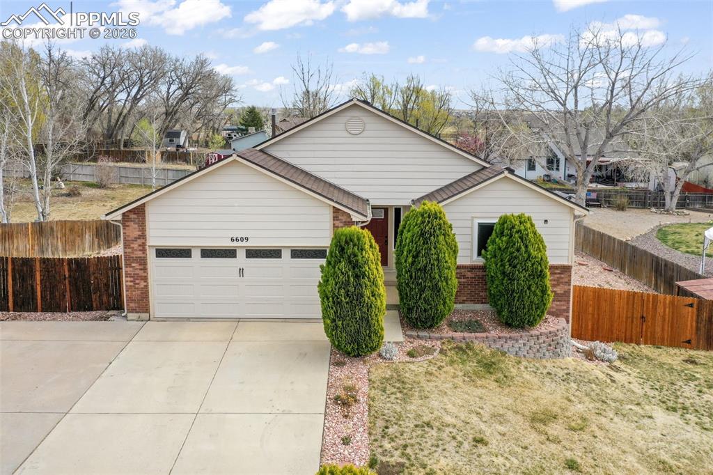 Image 43 of 50: Back of Structure