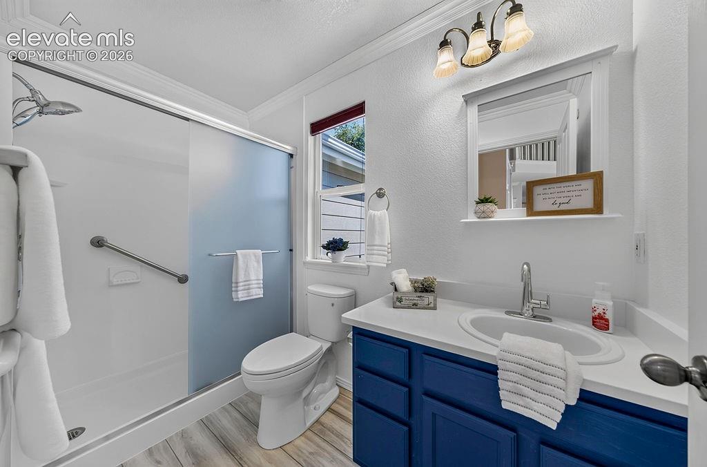 Image 19 of 50: Main level 3/4 bathroom