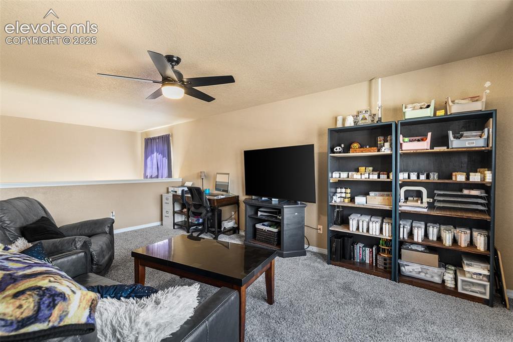 Image 22 of 47: Family Room