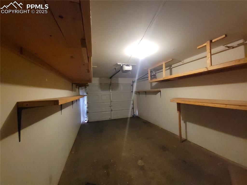 Image 19 of 19: 1 car extended garage