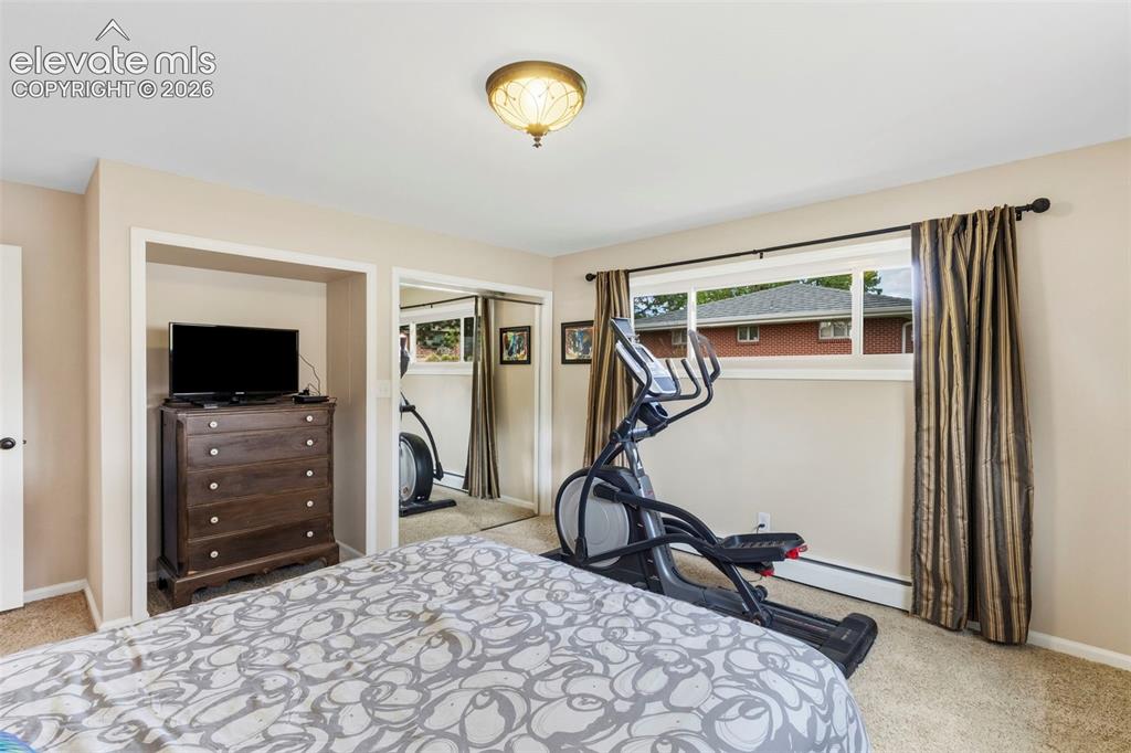 Image 12 of 30: Family Room