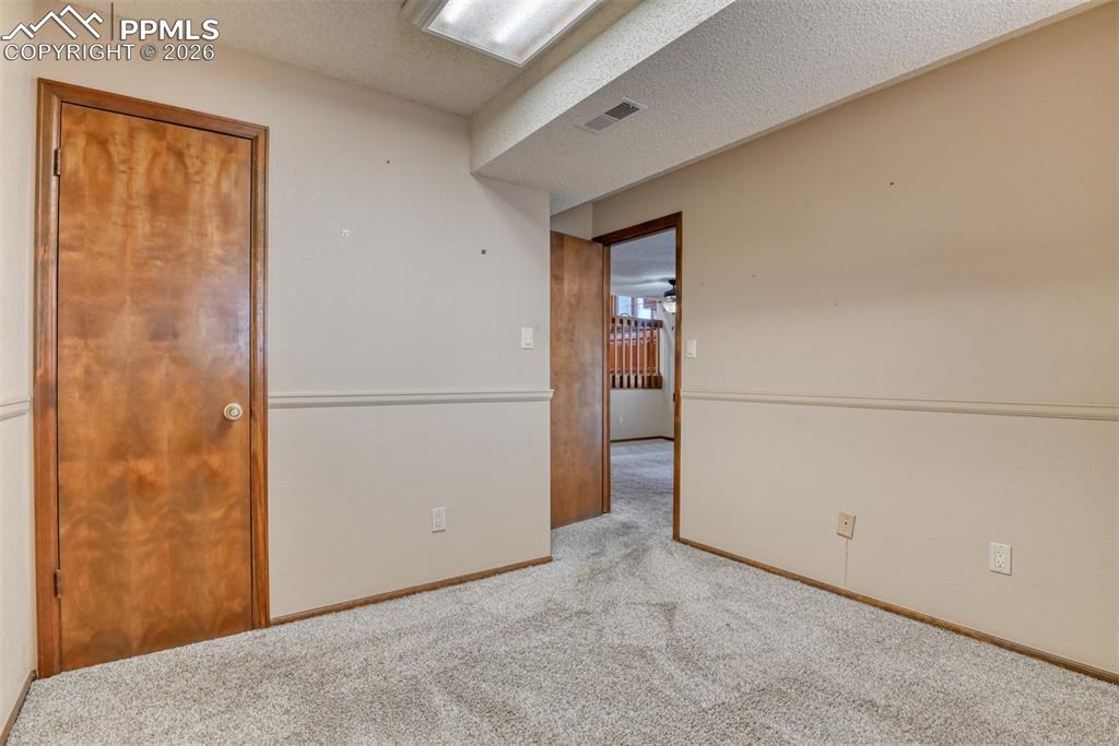 Image 16 of 37: Bedroom