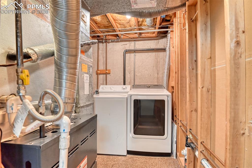 Image 26 of 37: Laundry