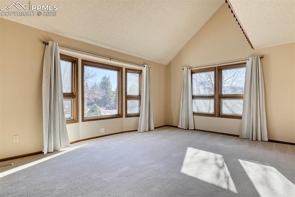 Image 3 of 37: Living Room