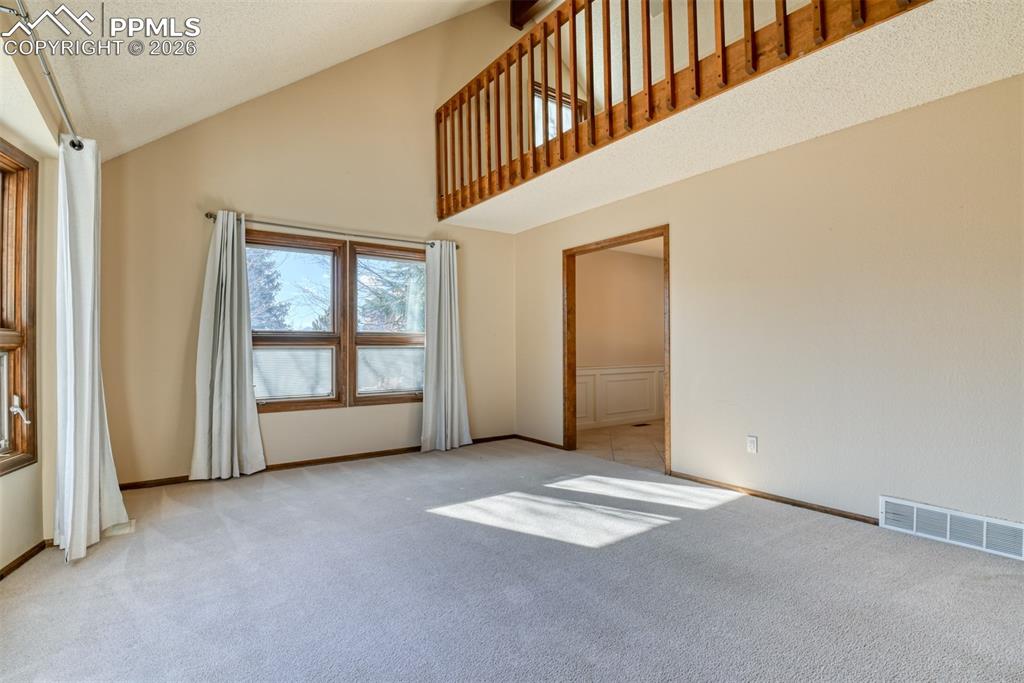 Image 4 of 37: Living Room