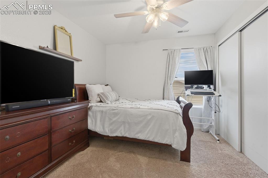 Image 27 of 35: Bedroom