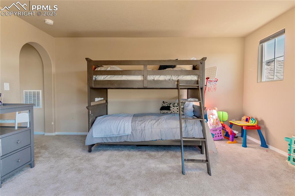 Image 24 of 30: Bedroom