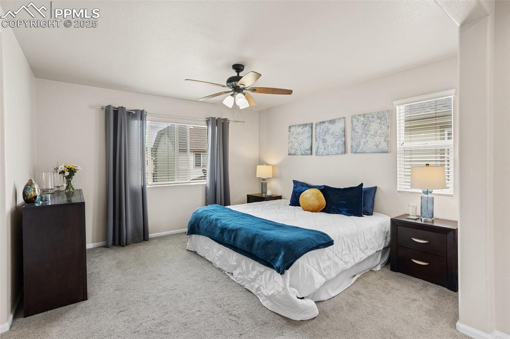 Image 15 of 26: Bedroom