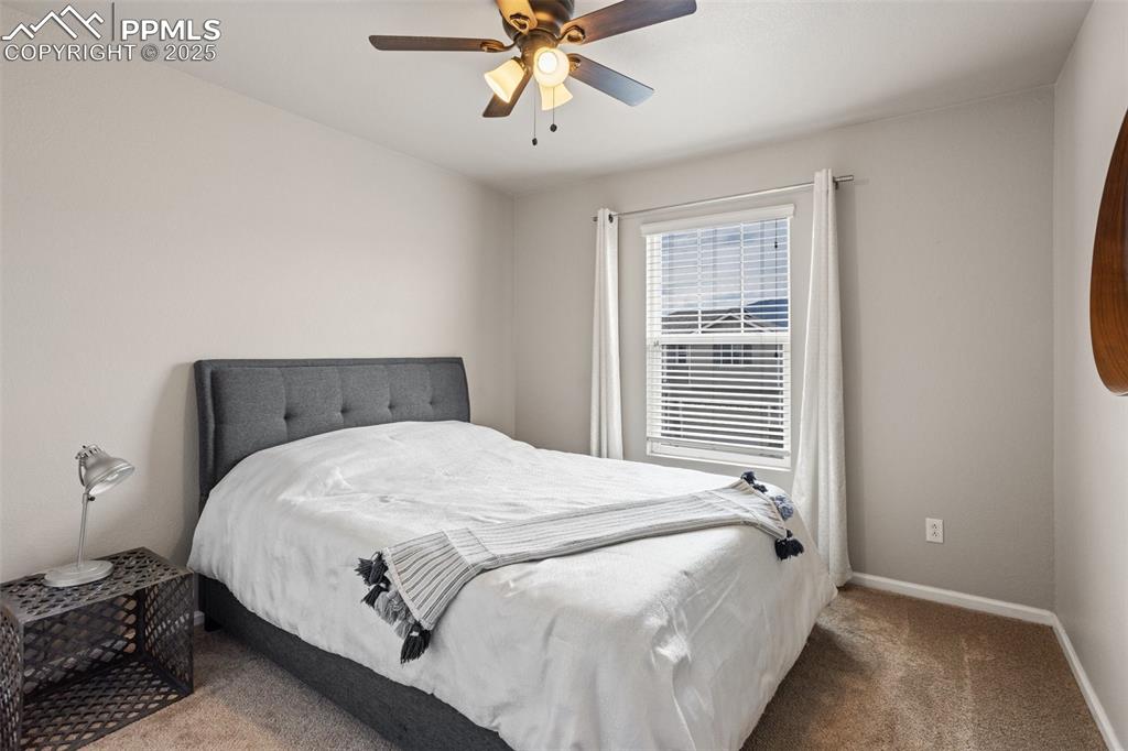 Image 20 of 26: Bedroom