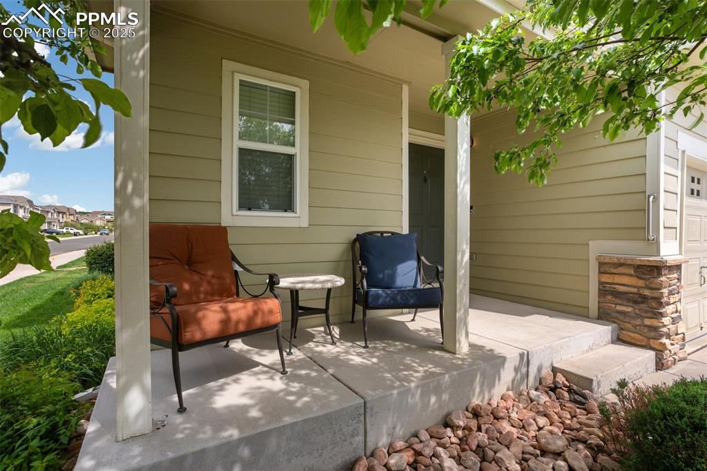 Image 23 of 26: Patio