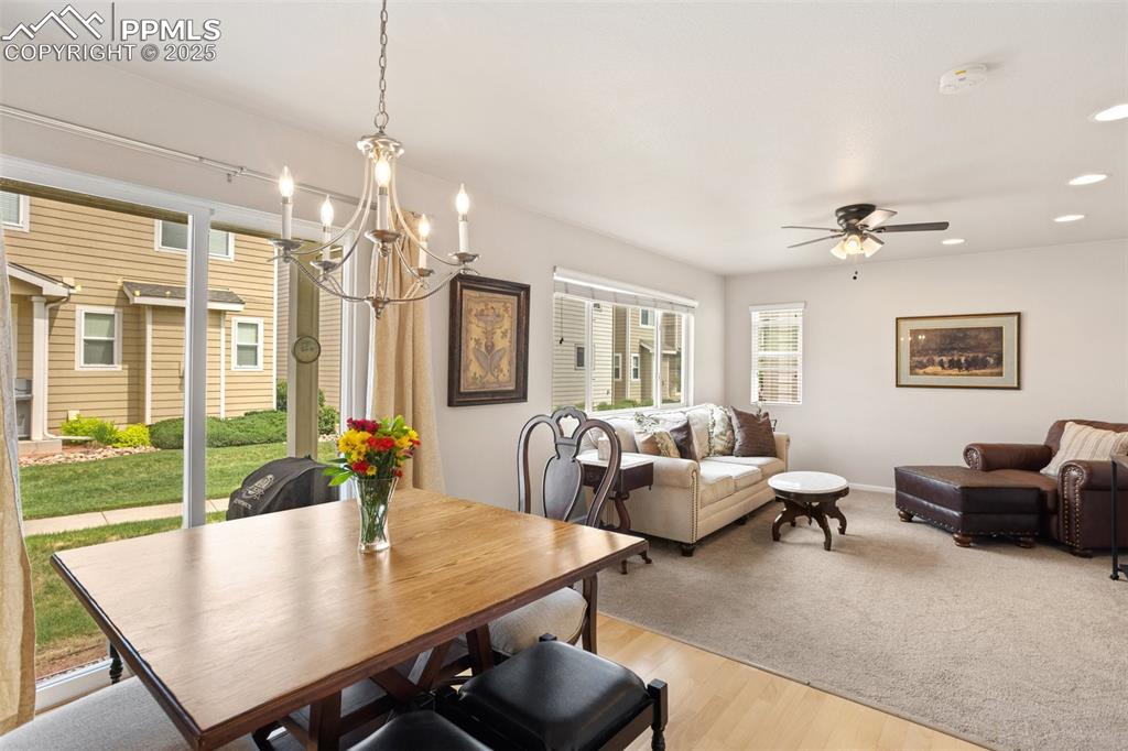 Image 9 of 26: Dining Area