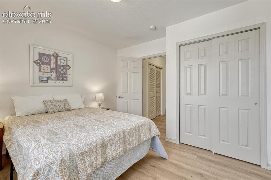 Image 18 of 41: Bedroom