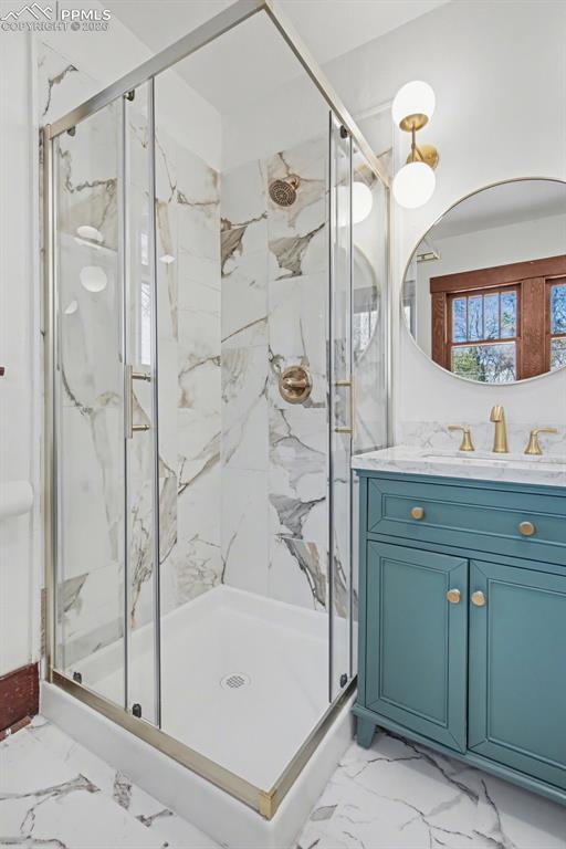 Image 30 of 43: Bathroom