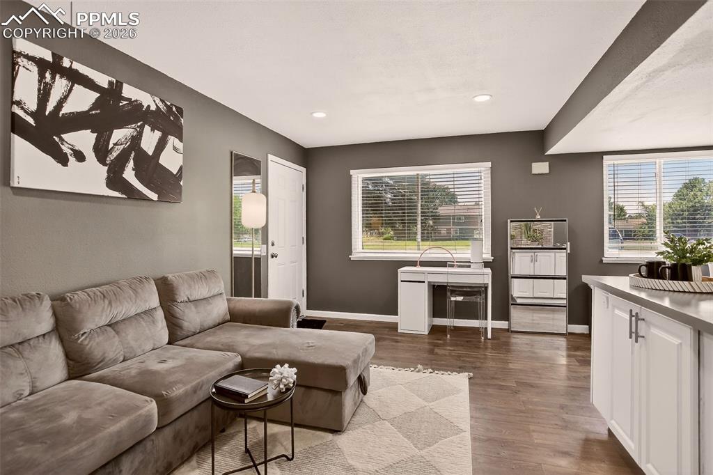 Image 4 of 22: Living Room