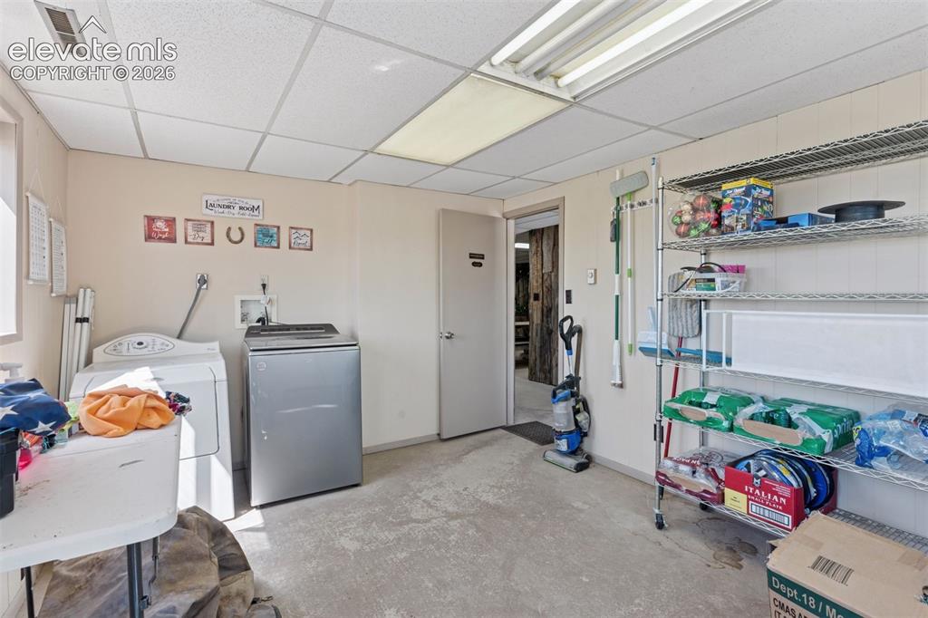 Image 21 of 50: Laundry Room – Equestrian Center