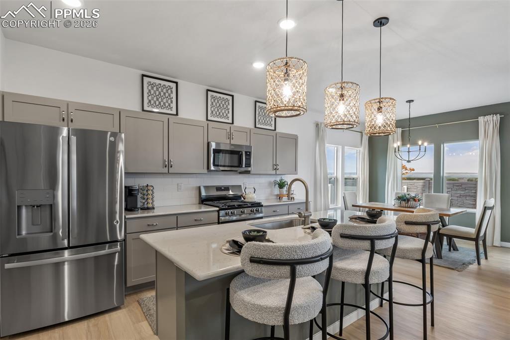 Image 10 of 31: Kitchen