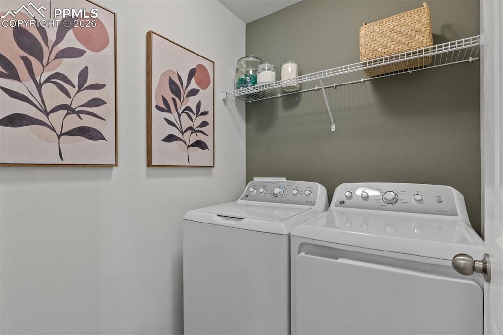 Image 22 of 31: Laundry