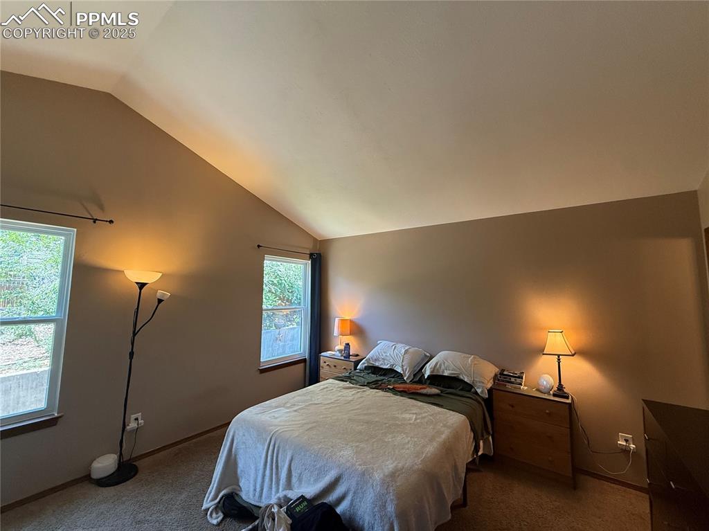 Image 12 of 17: Bedroom