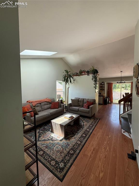 Image 4 of 17: Living Room