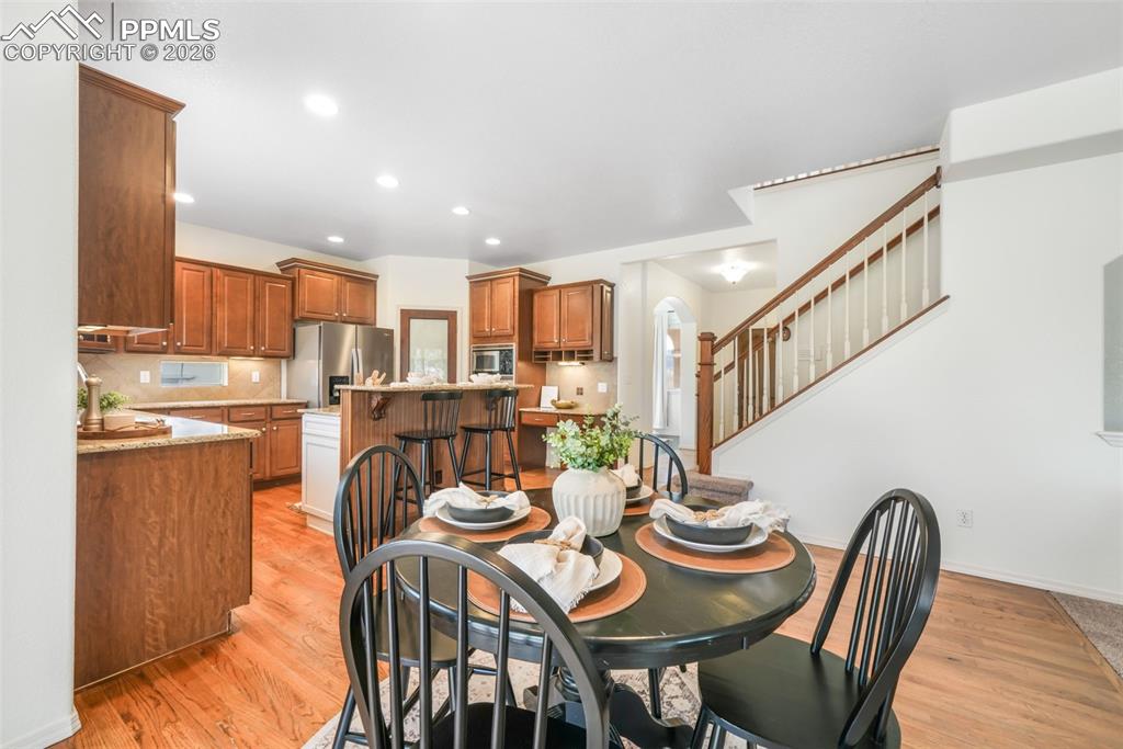 Image 11 of 50: Kitchen