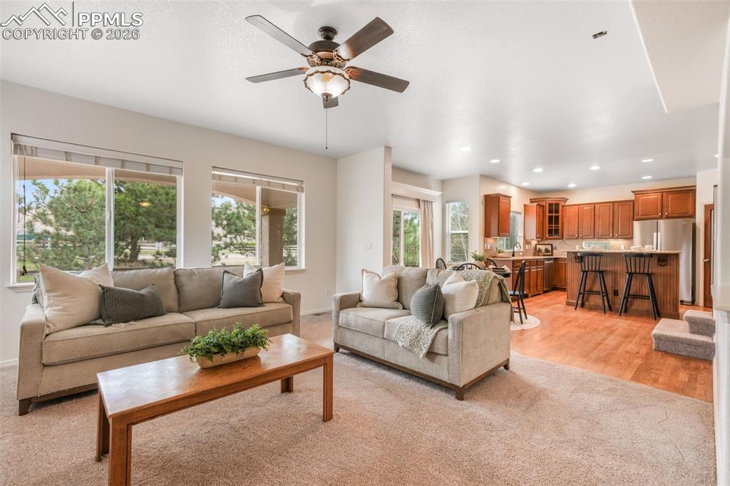 Image 12 of 50: Kitchen