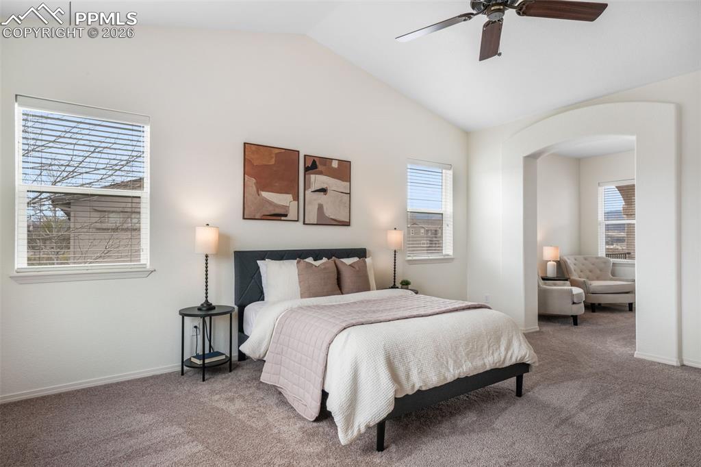 Image 20 of 50: Living Room